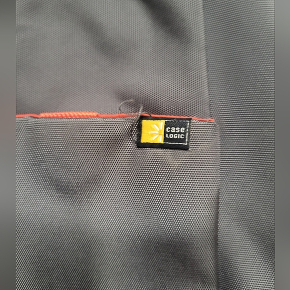 Case Logic mini laptop bag - Picture 12 of 12